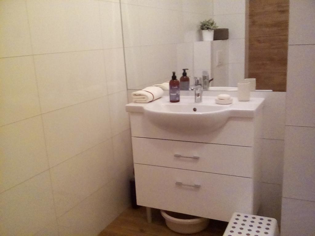 Karmazynowy Apartament Nad Morzem Apartman Kołobrzeg Kültér fotó